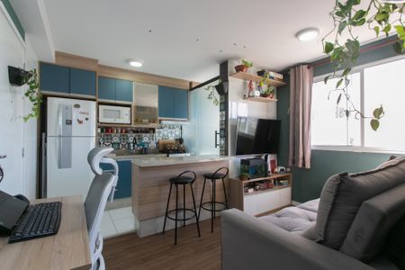 Sala de apartamento para alugar com 2 quartos, 42m² em Itaquera, São Paulo