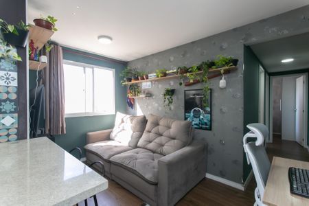 Sala de apartamento para alugar com 2 quartos, 42m² em Itaquera, São Paulo