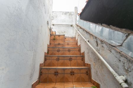 Casa para alugar com 125m², 3 quartos e 1 vaga Casa para alugar com 125m², 3 quartos e 1 vagaÁrea Externa - Escada