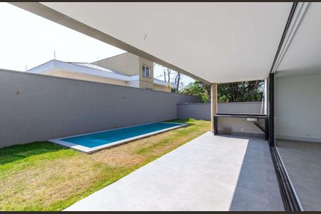 Casa de condomínio à venda com 500m², 4 quartos e 4 vagas Casa de condomínio à venda com 500m², 4 quartos e 4 vagasFoto 06