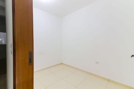 Quarto  de kitnet/studio para alugar com 1 quarto, 27m² em Vila Nova Alba, São Paulo