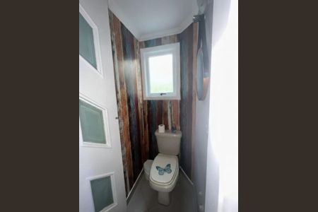 Banheiro de casa para alugar com 3 quartos, 250m² em Parque Renato Maia, Guarulhos