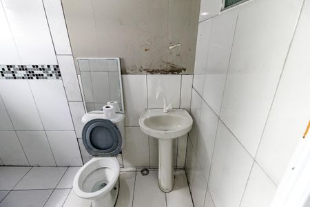 Casa para alugar com 60m², 1 quarto e sem vagaBanheiro