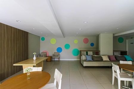 Apartamento para alugar com 38m², 2 quartos e sem vaga