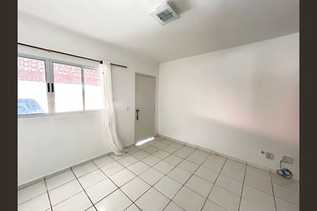 Sala de casa de condomínio para alugar com 3 quartos, 100m² em Vila Sao Joao Batista, Guarulhos