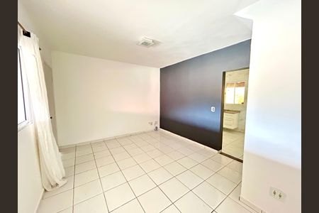 Sala de casa de condomínio para alugar com 3 quartos, 100m² em Vila Sao Joao Batista, Guarulhos