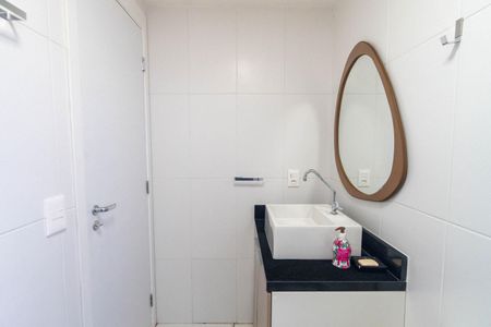 Banheiro de kitnet/studio para alugar com 1 quarto, 50m² em Vila Clementino, São Paulo