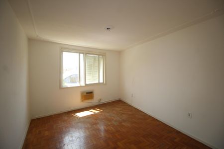 Quarto 1 de apartamento à venda com 1 quarto, 51m² em Passo da Areia, Porto Alegre