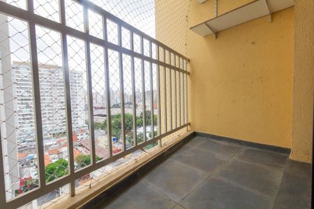 Apartamento para alugar com 60m², 2 quartos e 1 vaga Apartamento para alugar com 60m², 2 quartos e 1 vagaVaranda