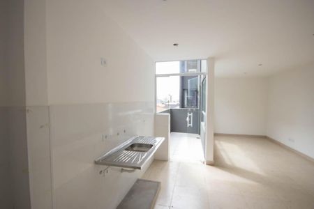 Cozinha de apartamento à venda com 1 quarto, 31m² em Vila Mazzei, São Paulo