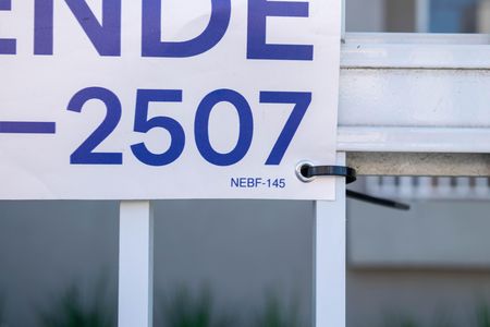 Apartamento à venda com 53m², 2 quartos e 1 vaga Apartamento à venda com 53m², 2 quartos e 1 vagaPlaquinha NEBF-145 instalada em 07-05-2026