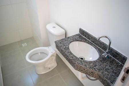Apartamento à venda com 53m², 2 quartos e 1 vaga Apartamento à venda com 53m², 2 quartos e 1 vagaBanheiro