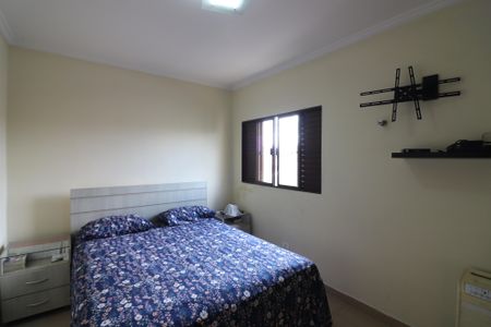 Casa à venda com 230m², 3 quartos e 2 vagasQuarto 2