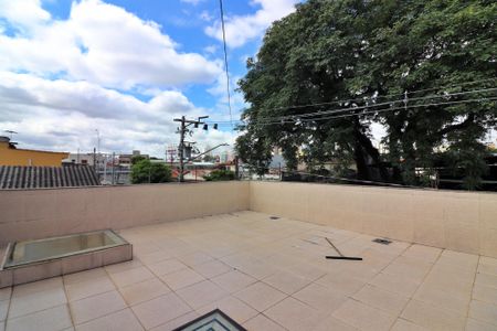 Casa à venda com 230m², 3 quartos e 2 vagasVaranda 