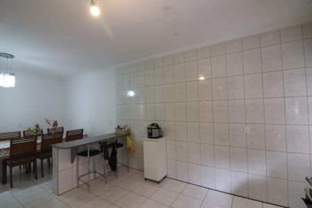 Casa à venda com 230m², 3 quartos e 2 vagasCozinha 
