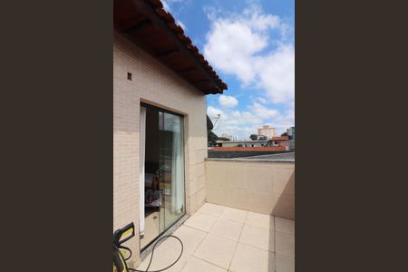 Casa à venda com 230m², 3 quartos e 2 vagasQuarto 3 Sacada 