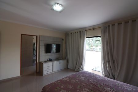 Casa à venda com 230m², 3 quartos e 2 vagasQuarto 1 - Suíte