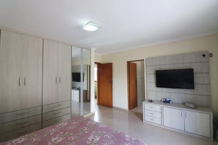 Casa à venda com 230m², 3 quartos e 2 vagasQuarto 1 - Suíte