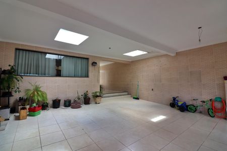Casa à venda com 230m², 3 quartos e 2 vagasGaragem