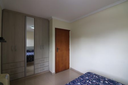 Casa à venda com 230m², 3 quartos e 2 vagasQuarto 2