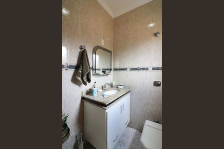 Casa à venda com 230m², 3 quartos e 2 vagasLavabo