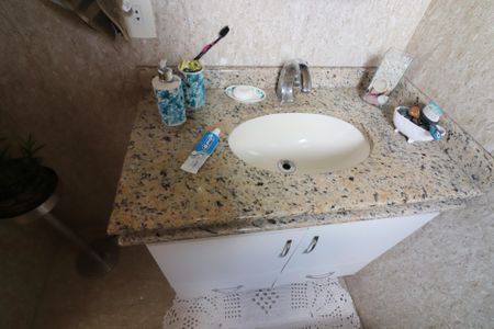 Casa à venda com 230m², 3 quartos e 2 vagasLavabo