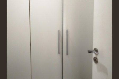 Apartamento à venda com 122m², 3 quartos e 2 vagas Apartamento à venda com 122m², 3 quartos e 2 vagasDependência de serviço