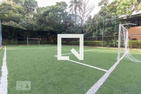 Apartamento à venda com 122m², 3 quartos e 2 vagas Apartamento à venda com 122m², 3 quartos e 2 vagasCampo de futebol