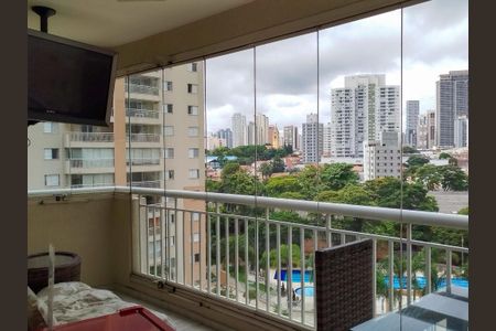 Apartamento à venda com 122m², 3 quartos e 2 vagas Apartamento à venda com 122m², 3 quartos e 2 vagasVaranda gourmet com churrasqueira