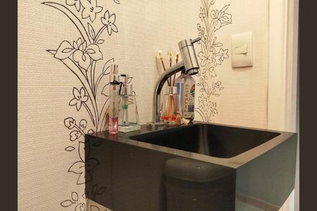 Apartamento à venda com 122m², 3 quartos e 2 vagas Apartamento à venda com 122m², 3 quartos e 2 vagasBanheiro 4 - lavabo