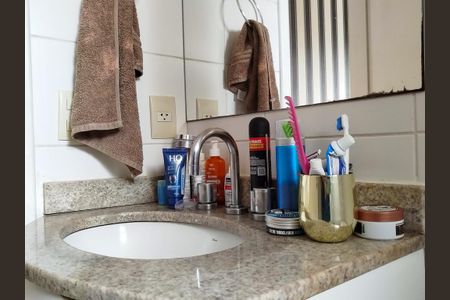 Apartamento à venda com 122m², 3 quartos e 2 vagas Apartamento à venda com 122m², 3 quartos e 2 vagasBanheiro 2 - suíte 2