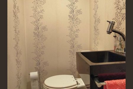 Apartamento à venda com 122m², 3 quartos e 2 vagas Apartamento à venda com 122m², 3 quartos e 2 vagasBanheiro 4 - lavabo