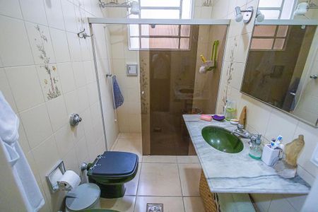 Casa à venda com 1000m², 5 quartos e 10 vagas Casa à venda com 1000m², 5 quartos e 10 vagassuite