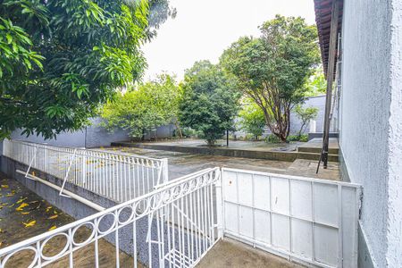 Casa à venda com 1000m², 5 quartos e 10 vagas Casa à venda com 1000m², 5 quartos e 10 vagasquintal / piscina e garagem