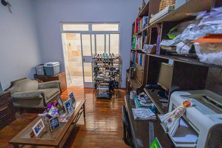 Casa à venda com 1000m², 5 quartos e 10 vagas Casa à venda com 1000m², 5 quartos e 10 vagasquarto 5