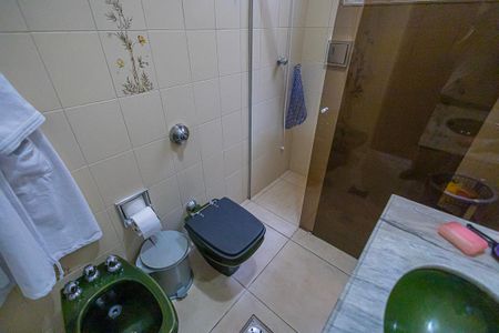 Casa à venda com 1000m², 5 quartos e 10 vagas Casa à venda com 1000m², 5 quartos e 10 vagassuite