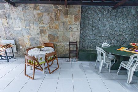 Casa à venda com 1000m², 5 quartos e 10 vagas Casa à venda com 1000m², 5 quartos e 10 vagasarea externa