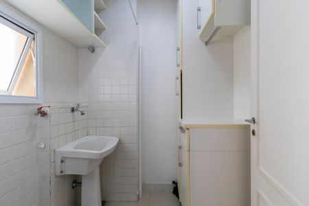 Apartamento à venda com 90m², 2 quartos e 2 vagas Apartamento à venda com 90m², 2 quartos e 2 vagasÁrea de serviço