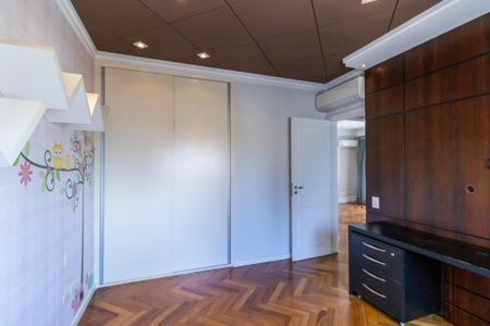 Apartamento à venda com 90m², 2 quartos e 2 vagas Apartamento à venda com 90m², 2 quartos e 2 vagasQuarto 2