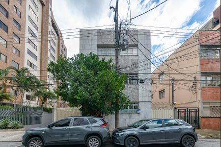 Apartamento para alugar com 109m², 3 quartos e sem vagaFachada