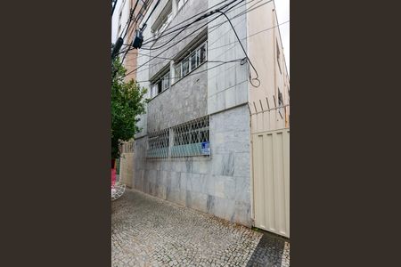 Apartamento para alugar com 109m², 3 quartos e sem vagaplaca instalada em 03/02/2026 com o código VUSJ-43
