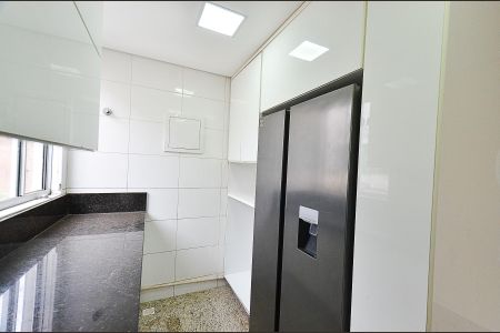 Apartamento para alugar com 130m², 2 quartos e 2 vagasCozinha