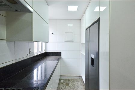 Apartamento para alugar com 130m², 2 quartos e 2 vagasCozinha