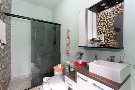 Casa à venda com 250m², 2 quartos e sem vaga Casa à venda com 250m², 2 quartos e sem vagaBanheiro Social