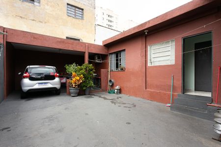 Casa à venda com 250m², 2 quartos e sem vaga Casa à venda com 250m², 2 quartos e sem vagaQuintal