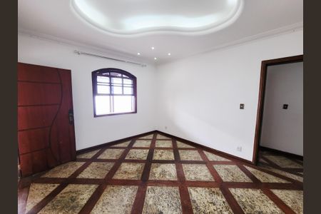 Casa para alugar com 3 quartos, 200m² em Dom Bosco, Betim