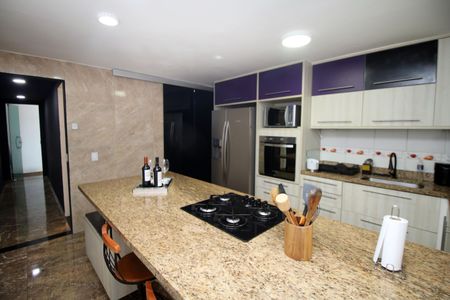 Apartamento para alugar com 100m², 2 quartos e sem vagaCozinha