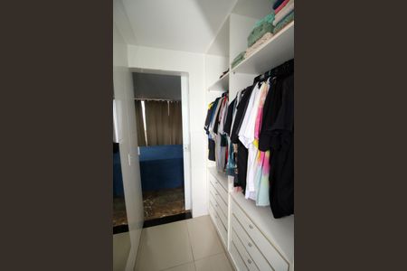 Apartamento para alugar com 100m², 2 quartos e sem vagaBanheiro e Closet da Suíte
