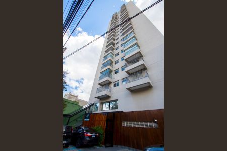 Apartamento para alugar com 55m², 2 quartos e 1 vaga Apartamento para alugar com 55m², 2 quartos e 1 vagaFachada