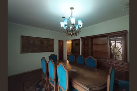 Casa à venda com 5 quartos, 316m² em Planalto Paulista, São Paulo